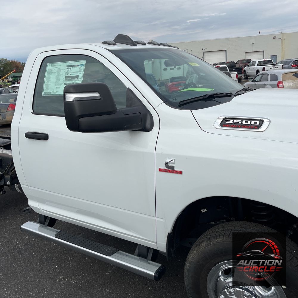 2024 Ram 3500 Cab/Chassis Tradesman