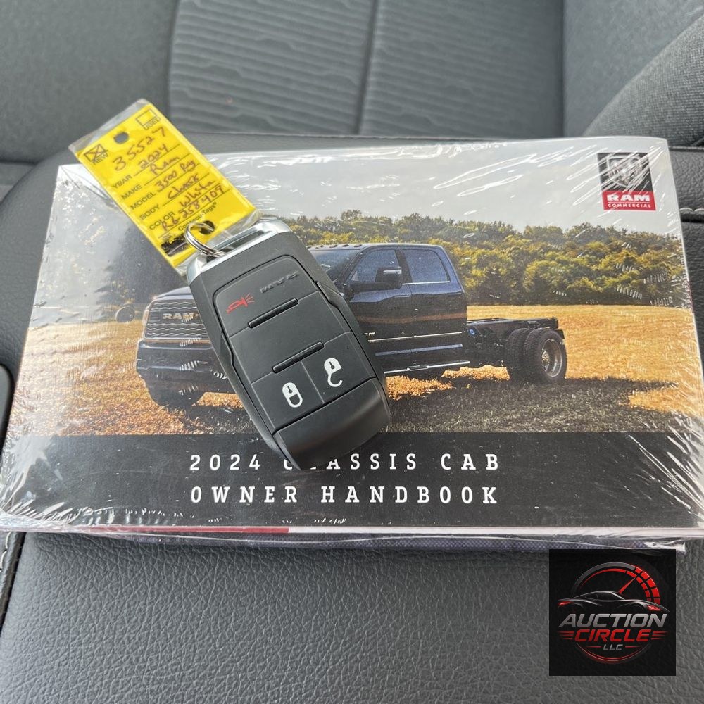 2024 Ram 3500 Cab/Chassis Tradesman
