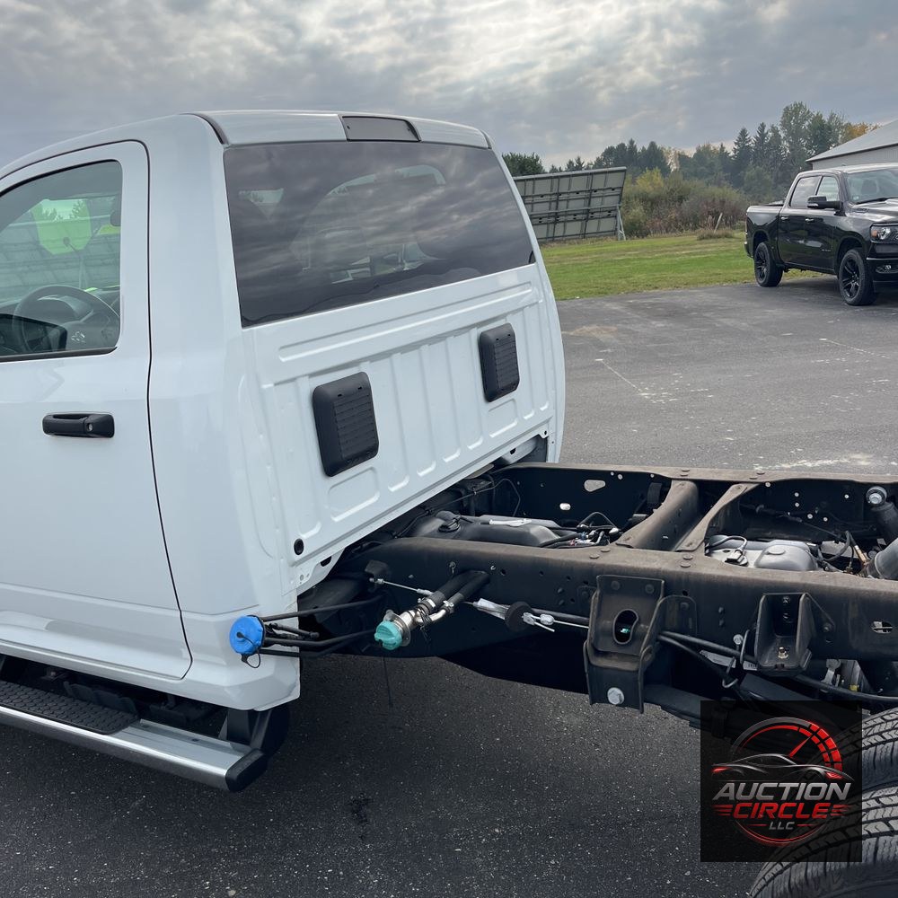 2024 Ram 3500 Cab/Chassis Tradesman