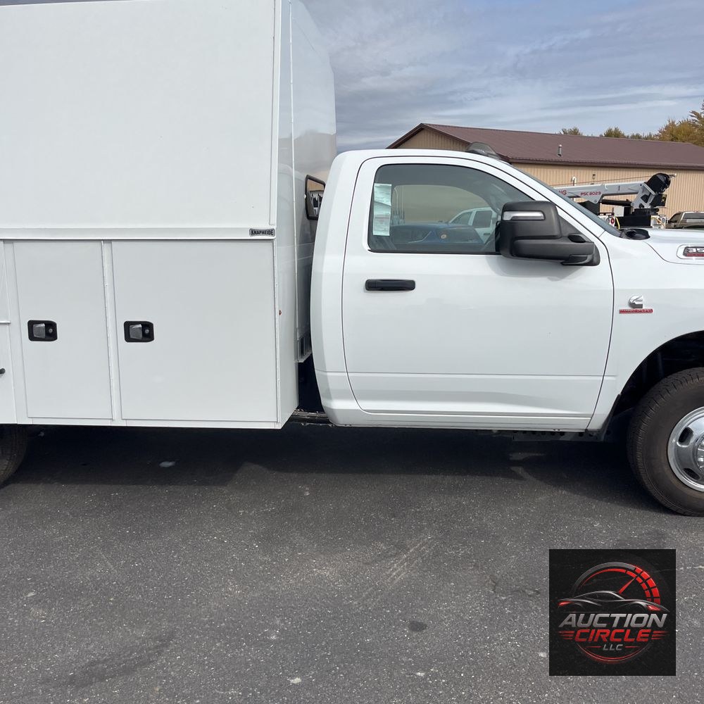 2024 Ram 3500 Cab/Chassis Tradesman