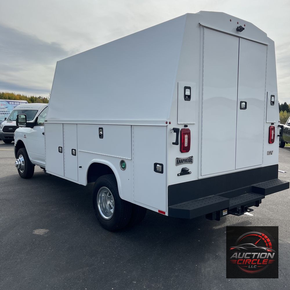 2024 Ram 3500 Cab/Chassis Tradesman
