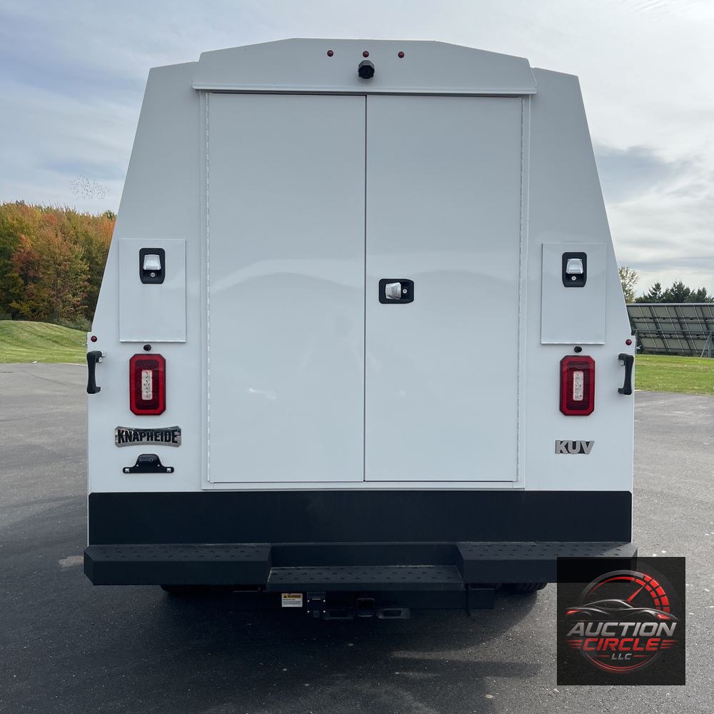 2024 Ram 3500 Cab/Chassis Tradesman