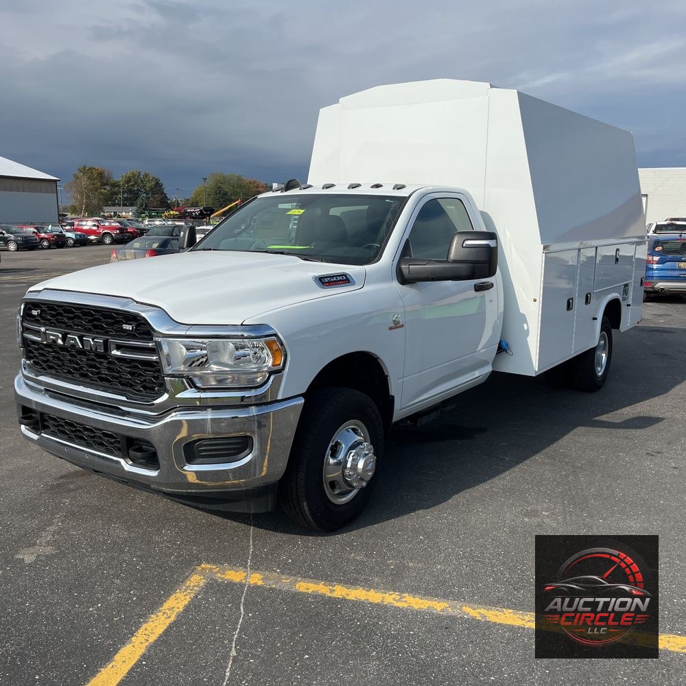 2024 Ram 3500 Cab/Chassis Tradesman