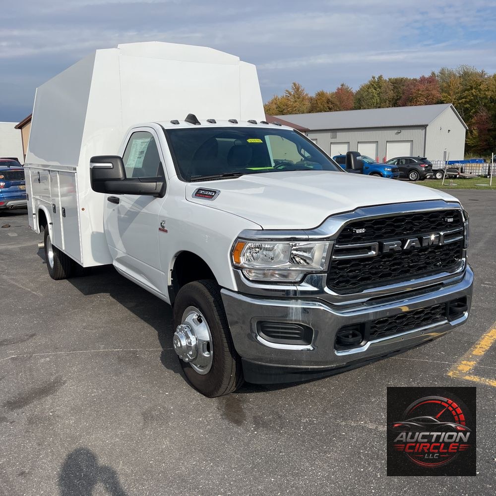 2024 Ram 3500 Cab/Chassis Tradesman
