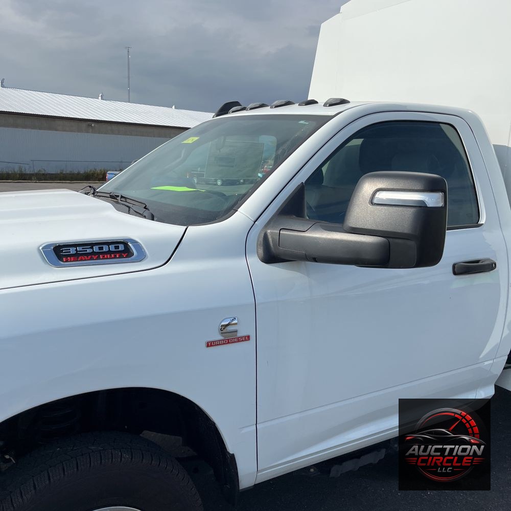 2024 Ram 3500 Cab/Chassis Tradesman