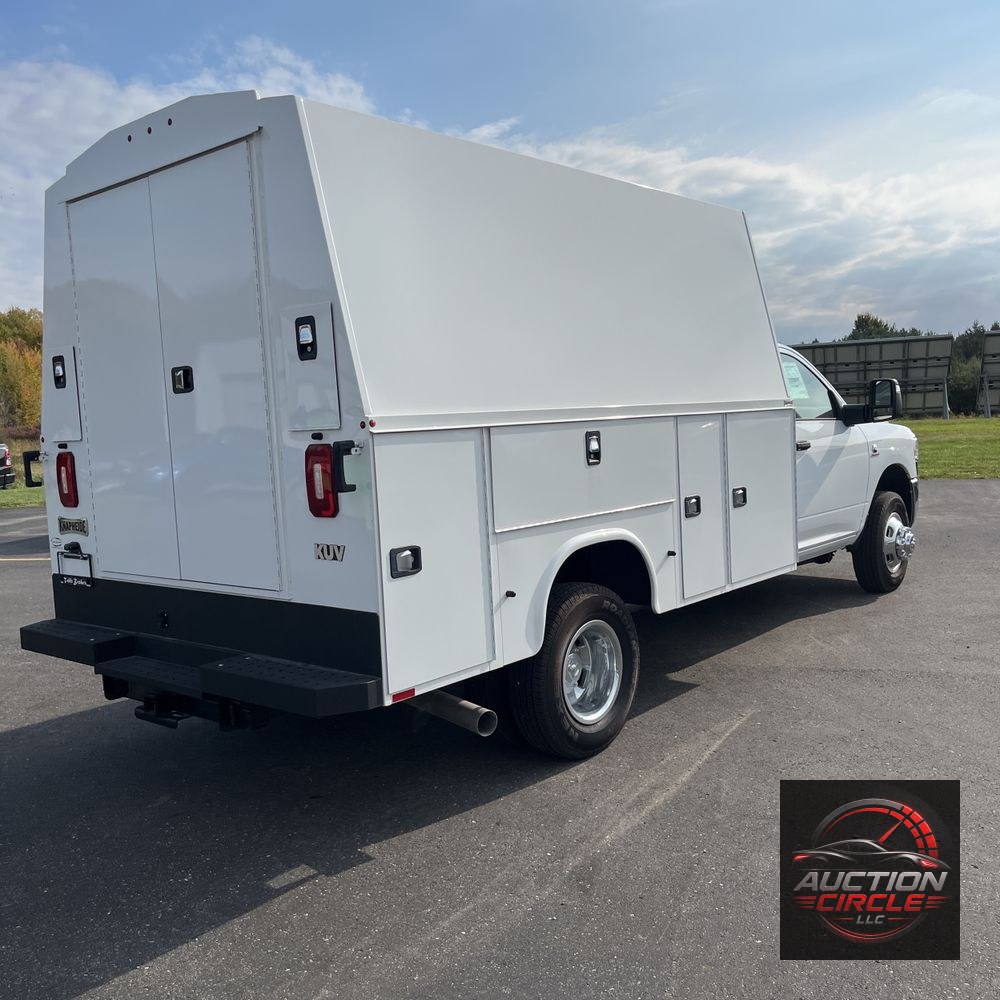2024 Ram 3500 Cab/Chassis Tradesman