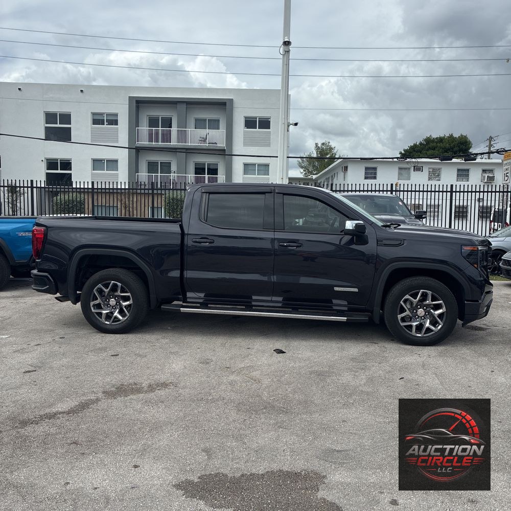 2024 GMC Sierra 1500 Elevation