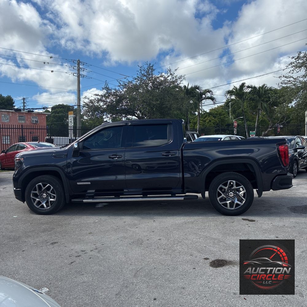 2024 GMC Sierra 1500 Elevation