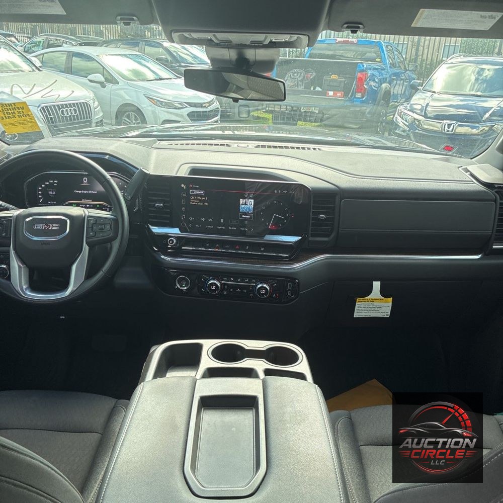 2024 GMC Sierra 1500 Elevation