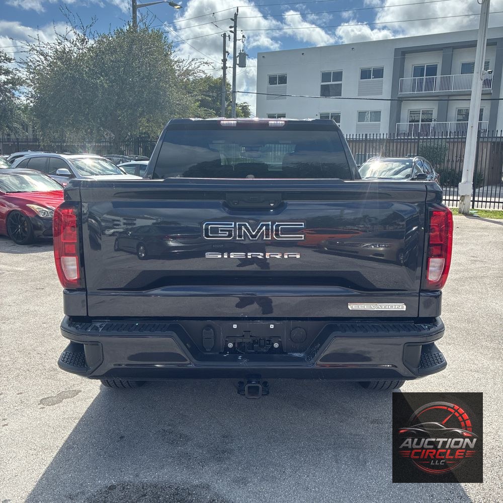 2024 GMC Sierra 1500 Elevation