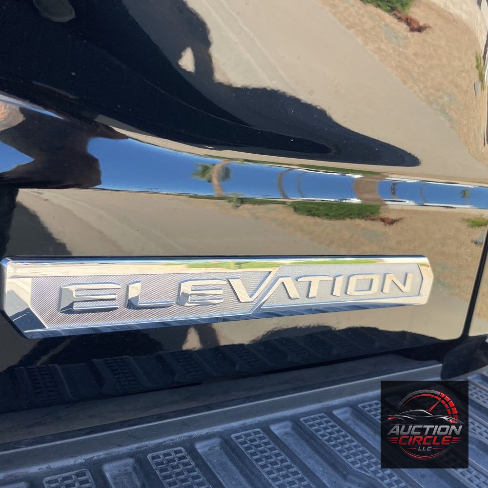 2025 GMC Sierra 1500 Elevation