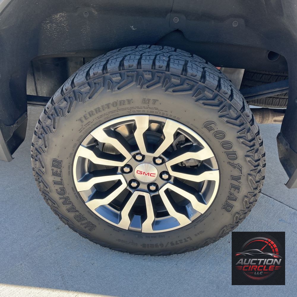 2023 GMC Sierra 1500 AT4