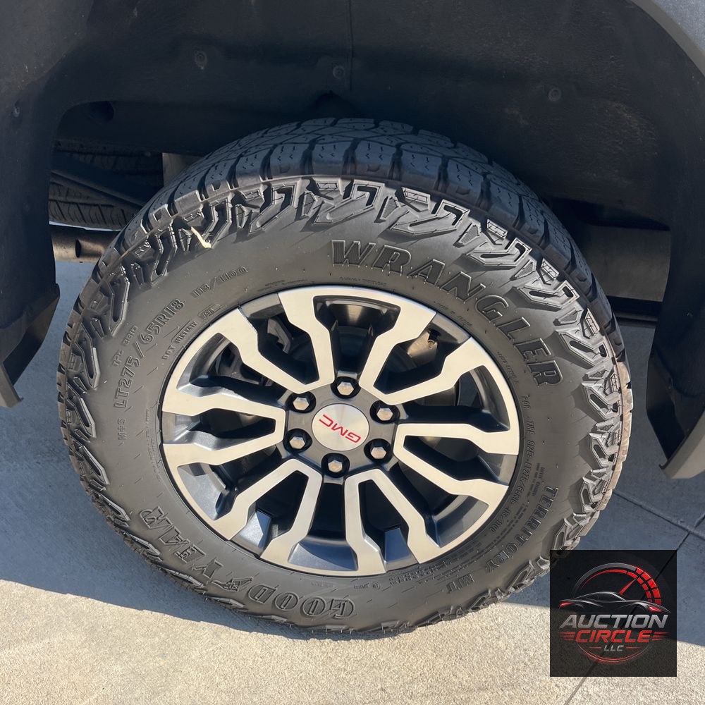 2023 GMC Sierra 1500 AT4