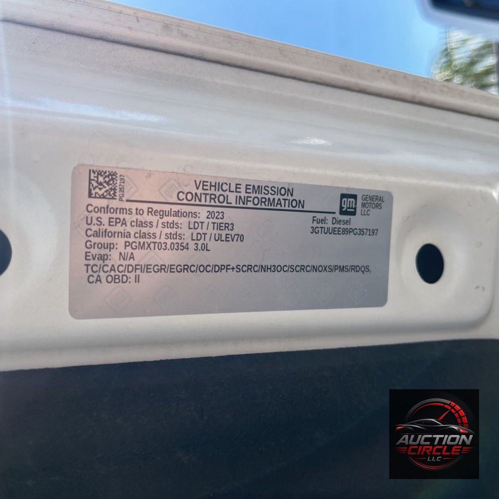2023 GMC Sierra 1500 AT4