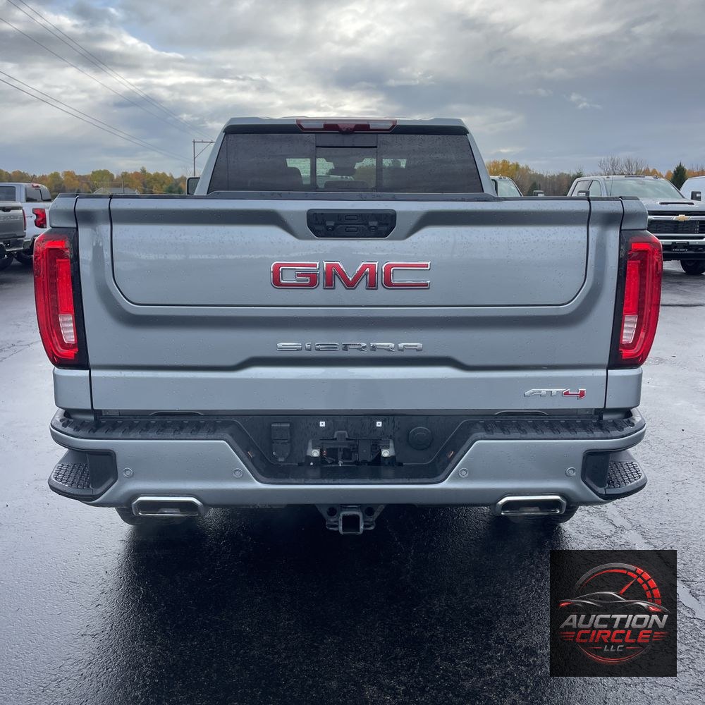 2024 GMC Sierra 1500 AT4