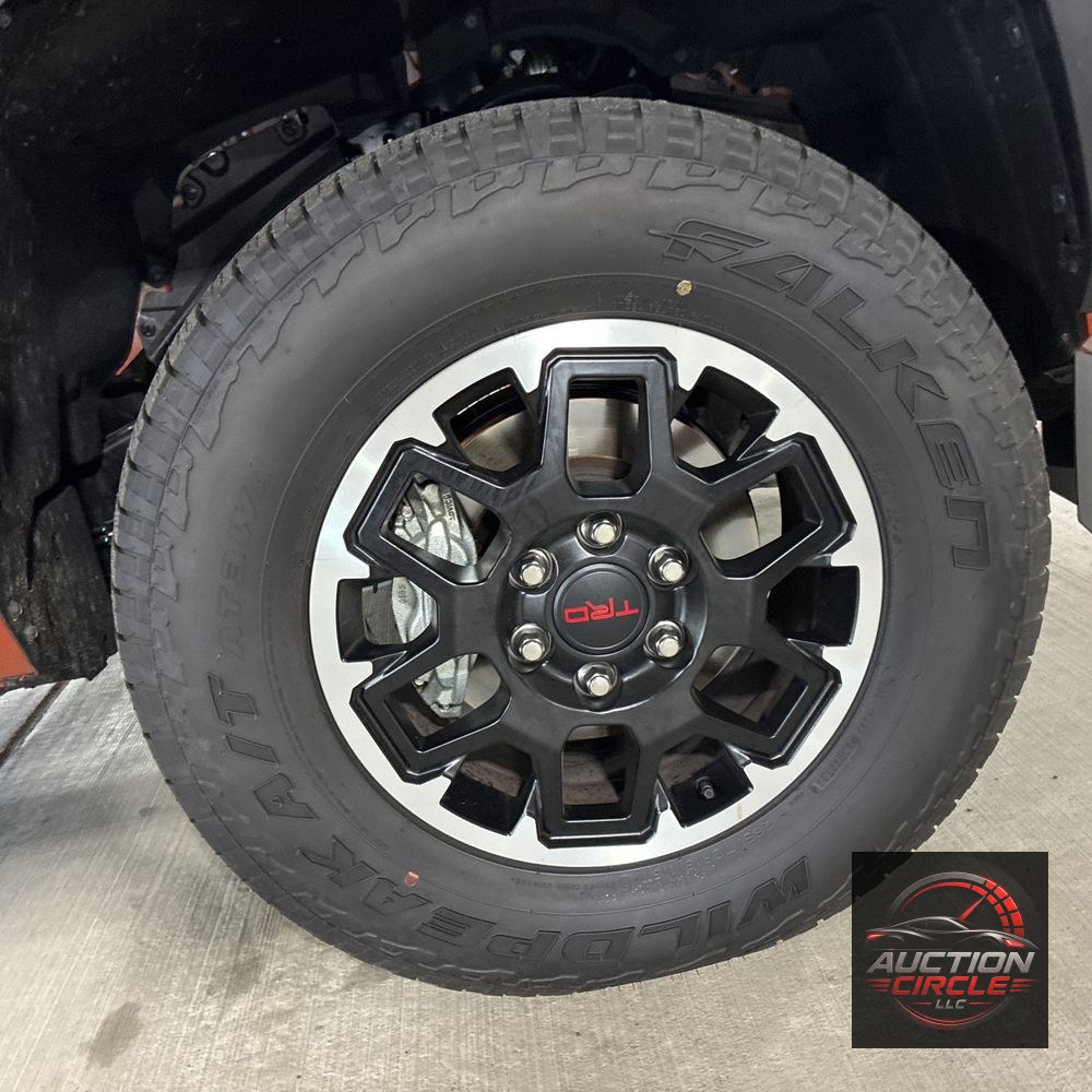 2025 Toyota Tacoma TRD Off-Road HV