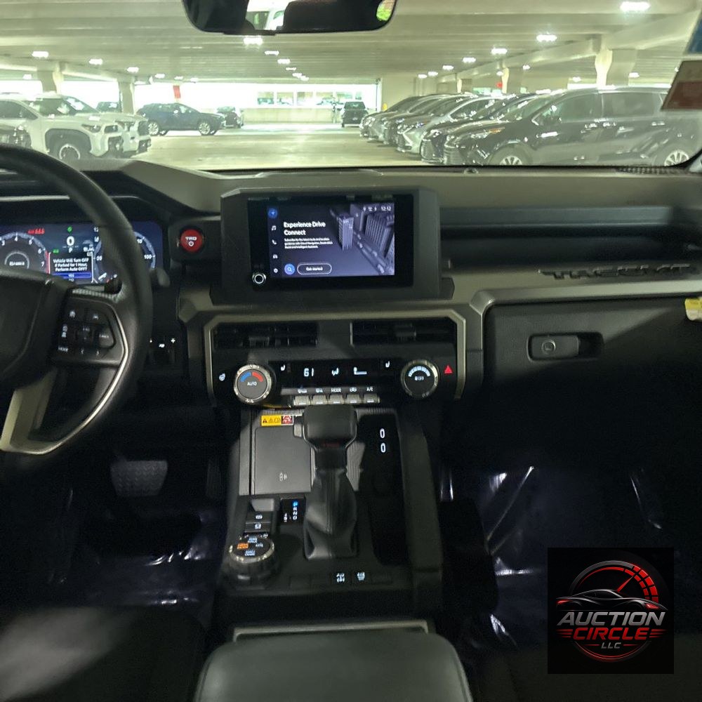 2025 Toyota Tacoma TRD Off-Road HV