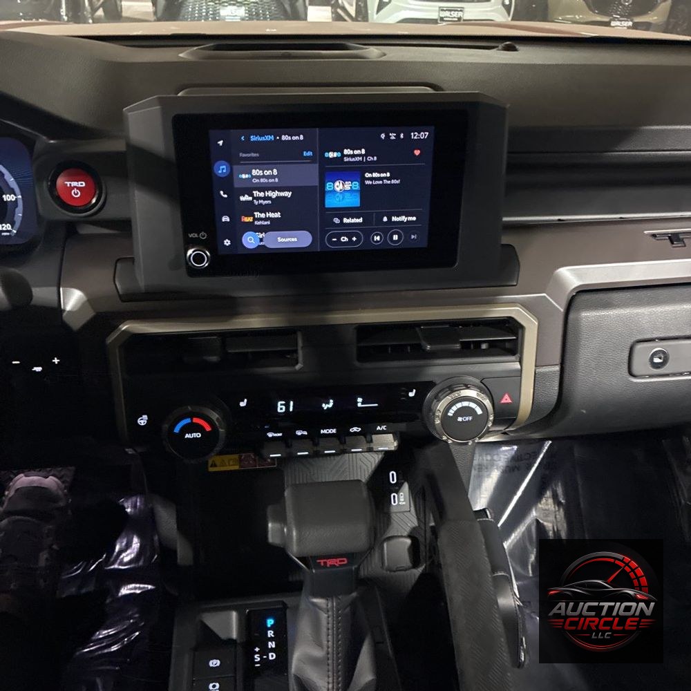 2025 Toyota Tacoma TRD Off-Road HV