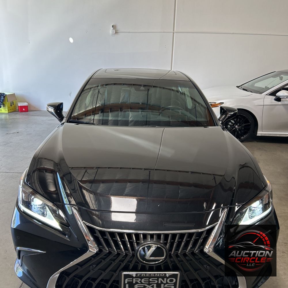 2025 Lexus ES 300h Base