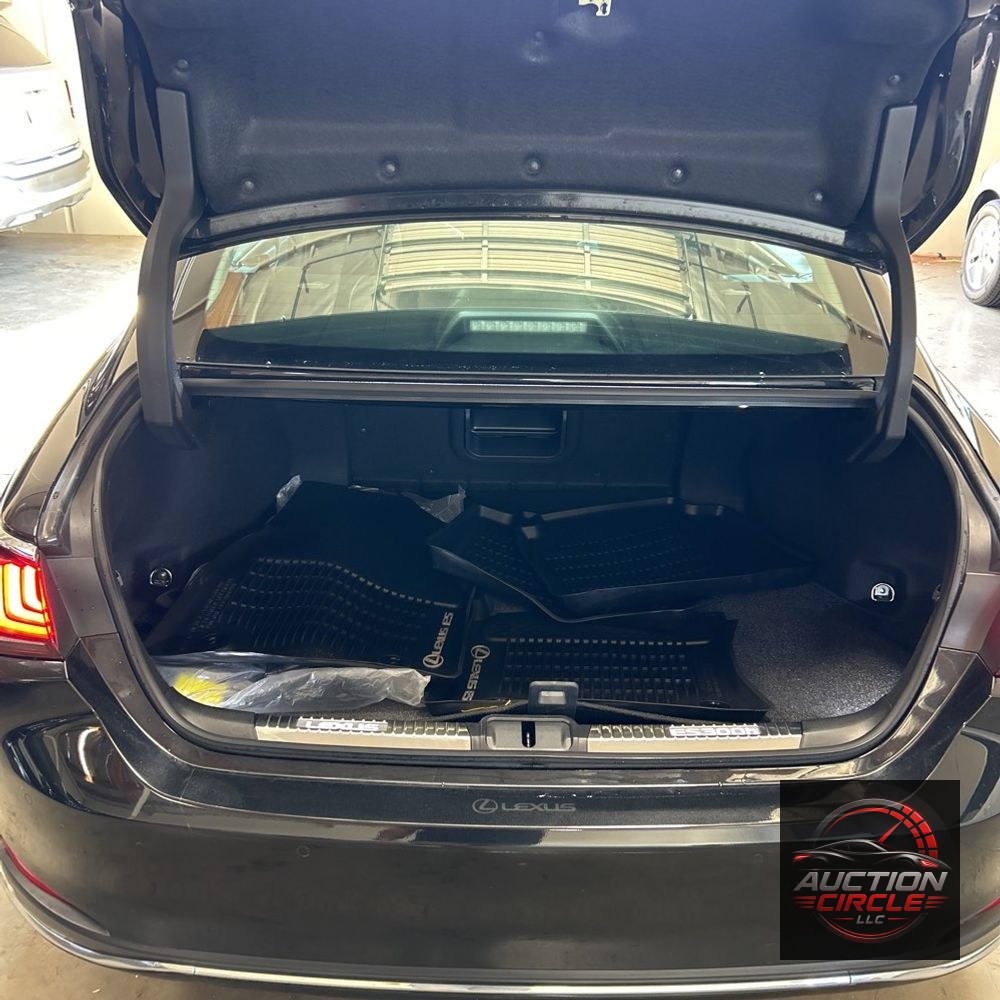 2025 Lexus ES 300h Base