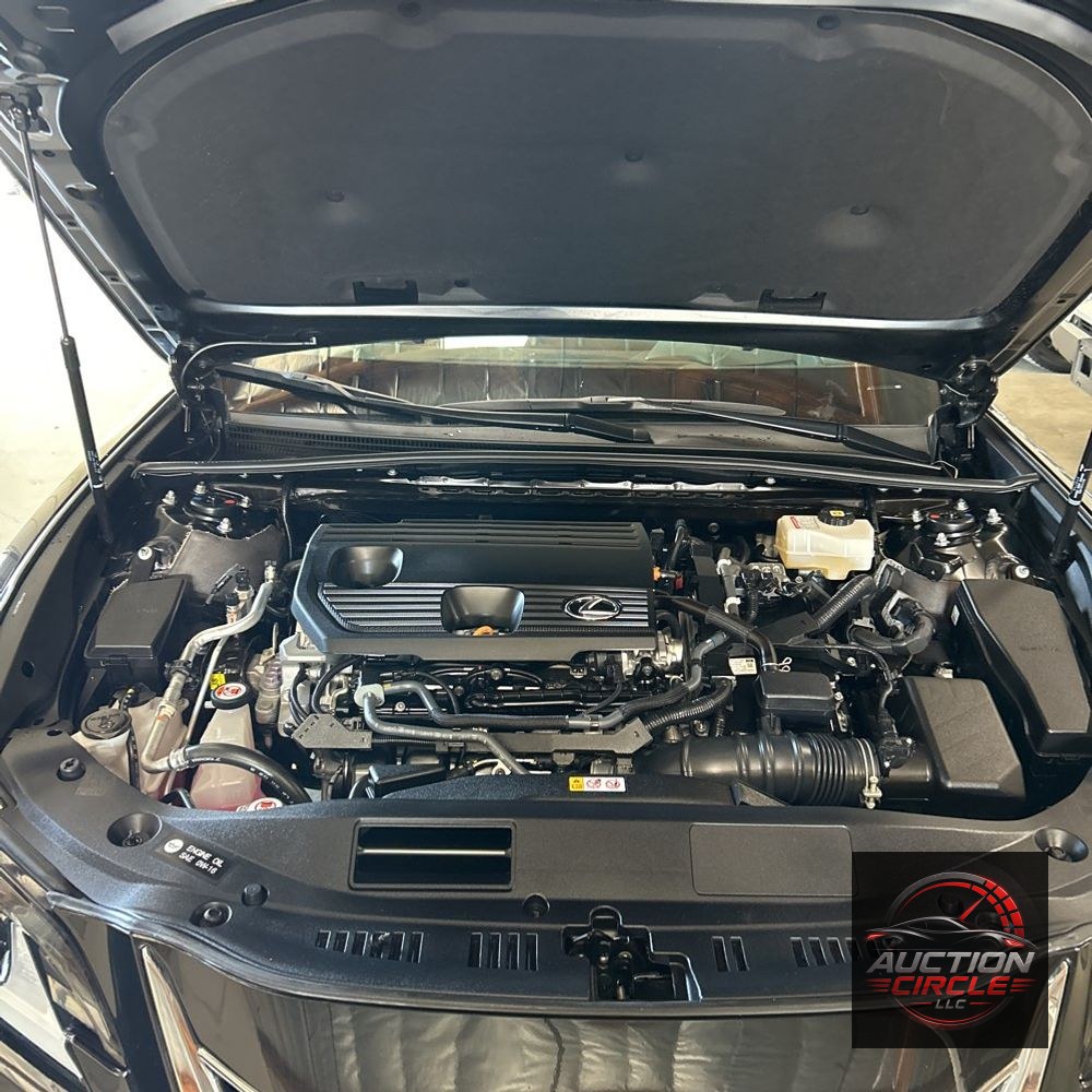 2025 Lexus ES 300h Base