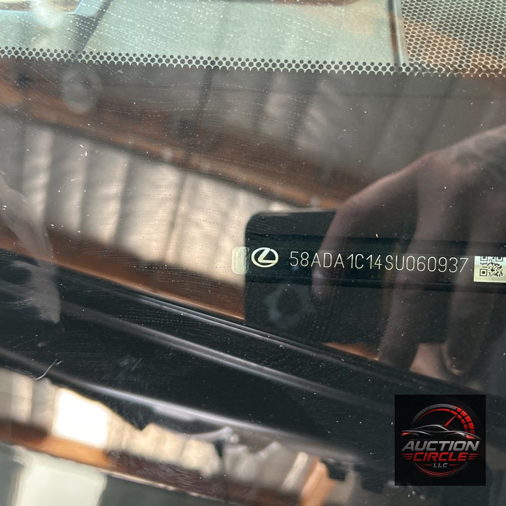 2025 Lexus ES 300h Base