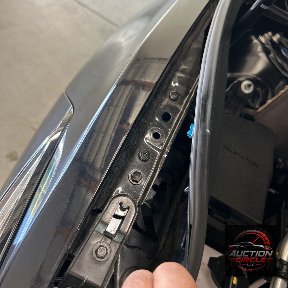 2025 Lexus ES 300h Base