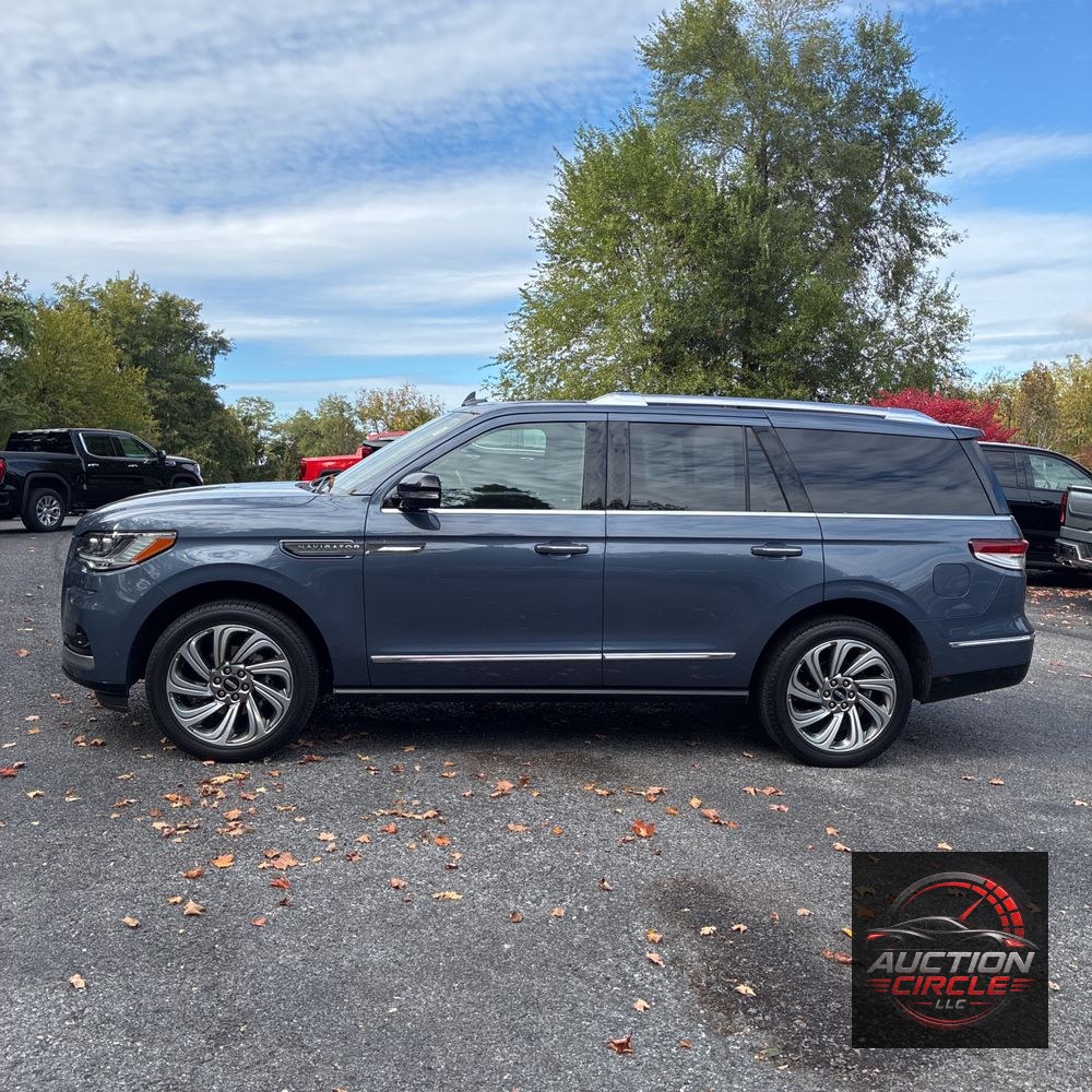 2023 Lincoln Navigator Reserve