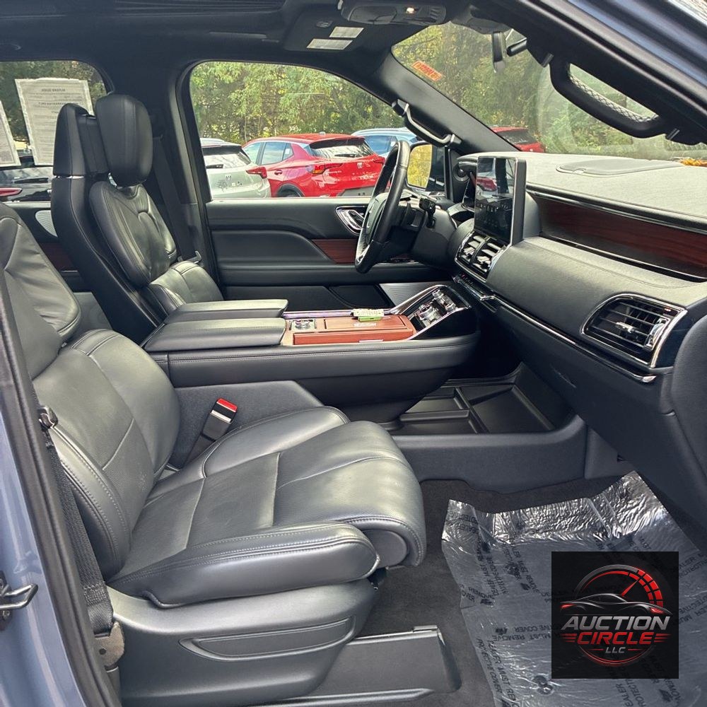 2023 Lincoln Navigator Reserve