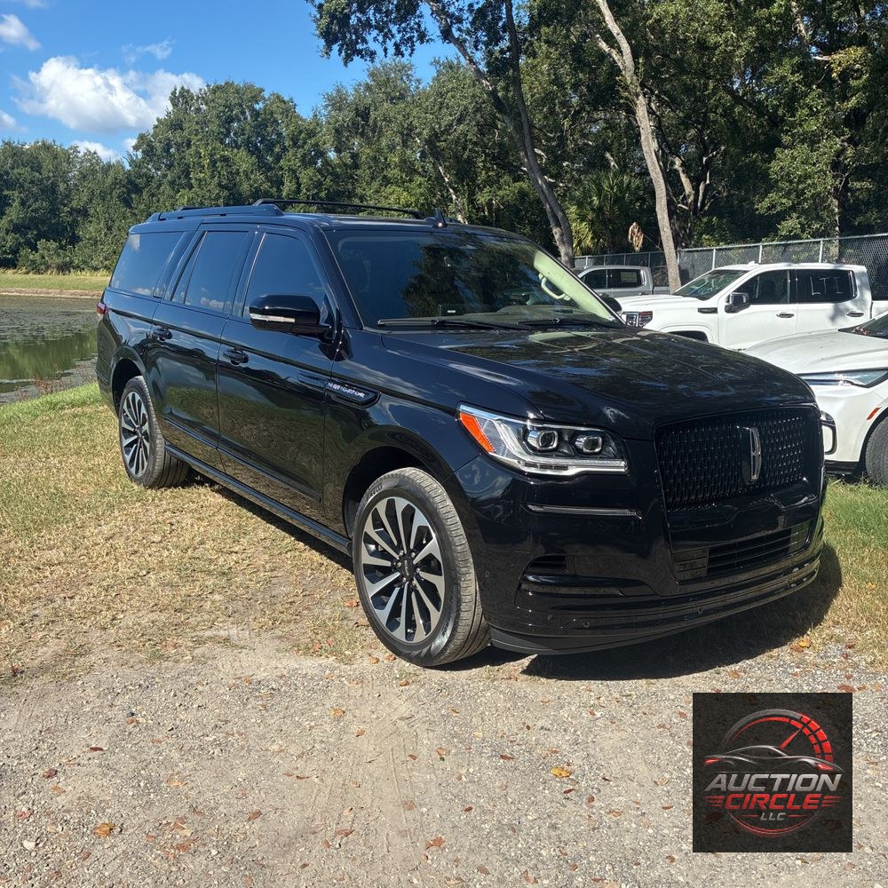 2022 Lincoln Navigator L Reserve