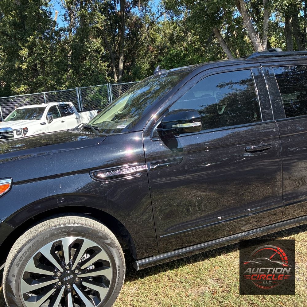 2022 Lincoln Navigator L Reserve
