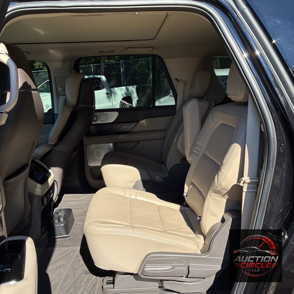 2022 Lincoln Navigator L Reserve