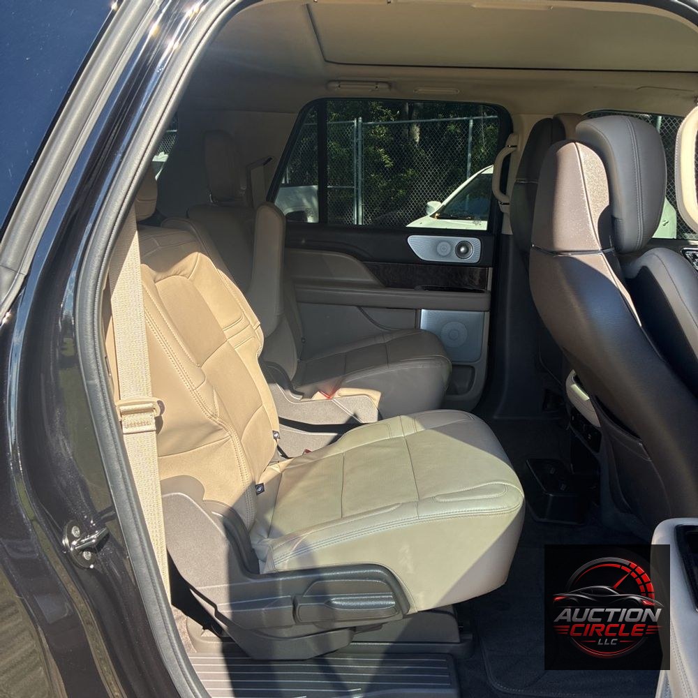 2022 Lincoln Navigator L Reserve