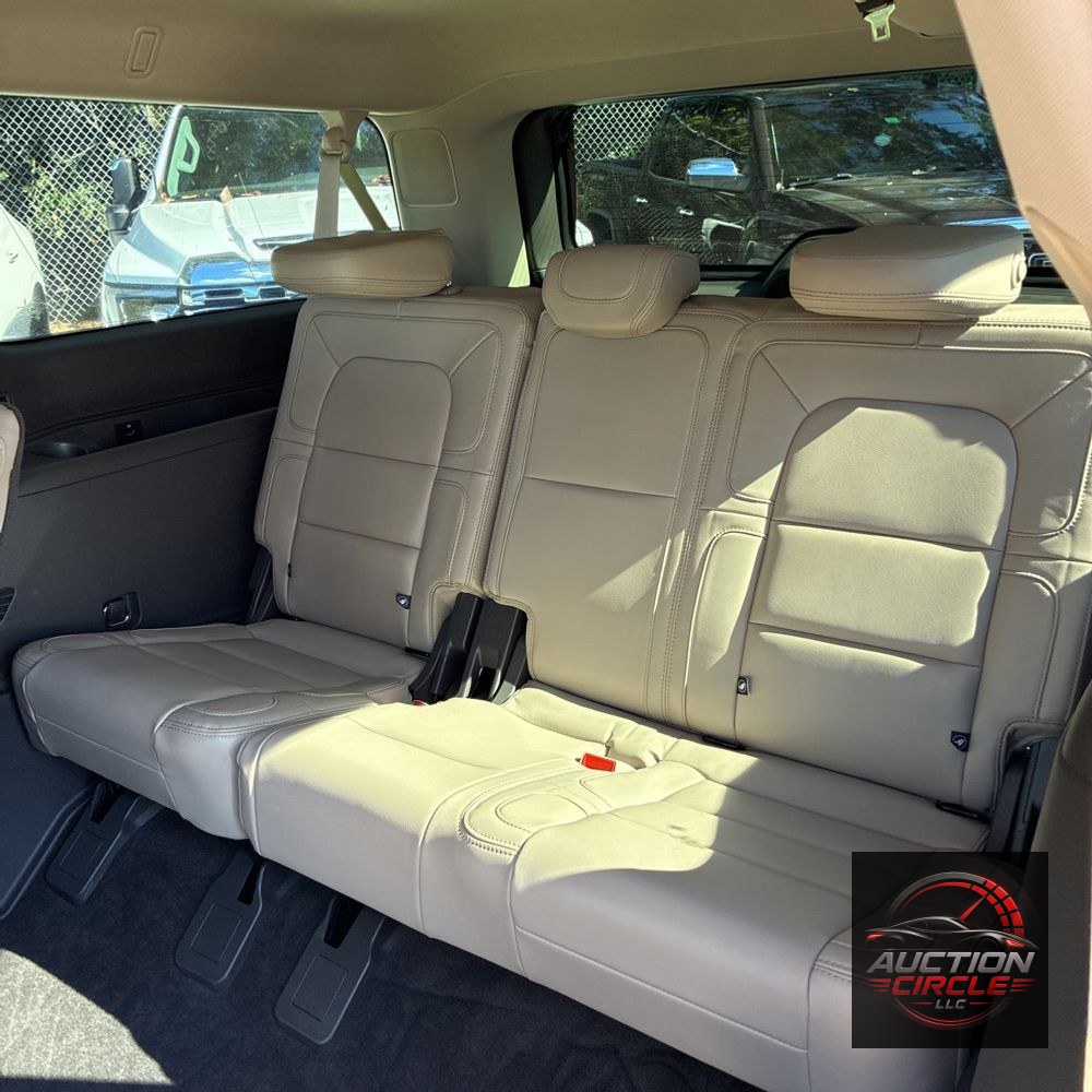 2022 Lincoln Navigator L Reserve