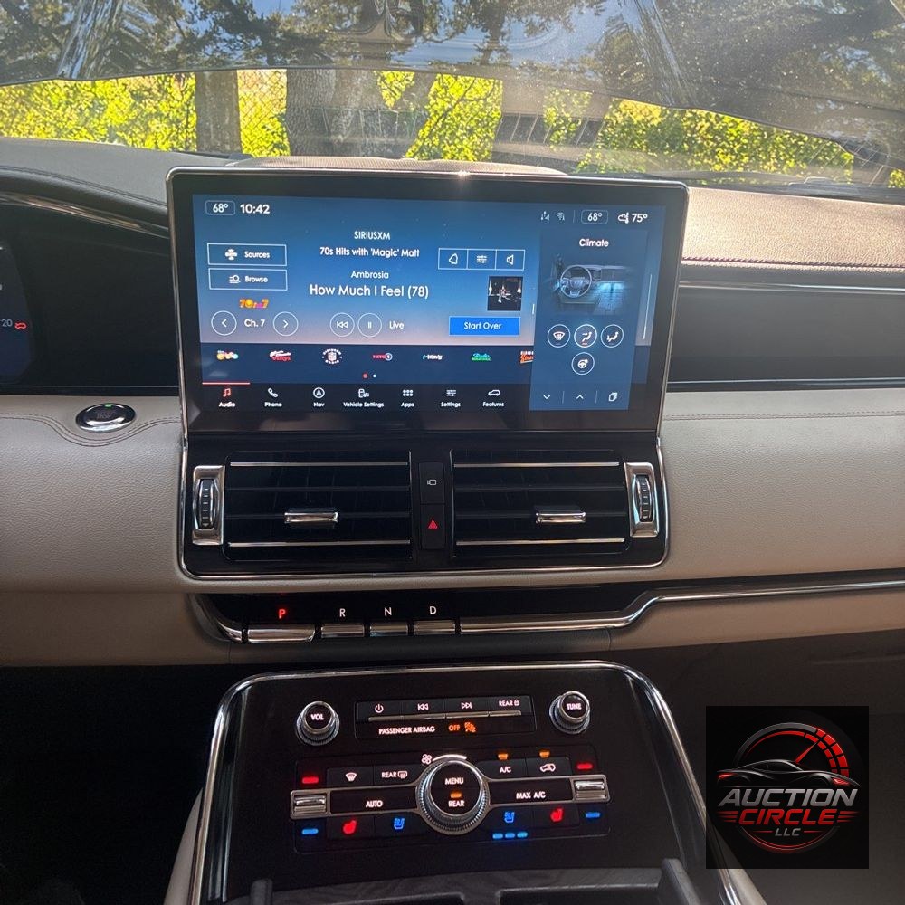 2022 Lincoln Navigator L Reserve
