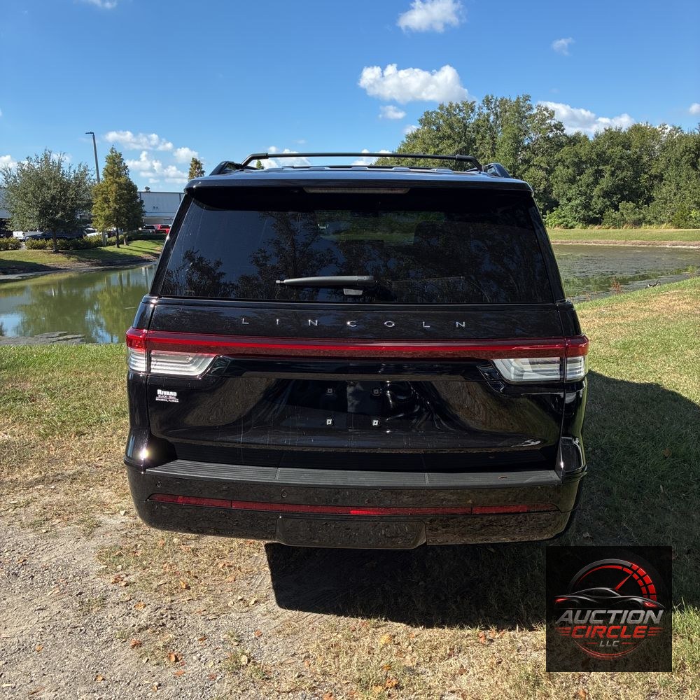 2022 Lincoln Navigator L Reserve