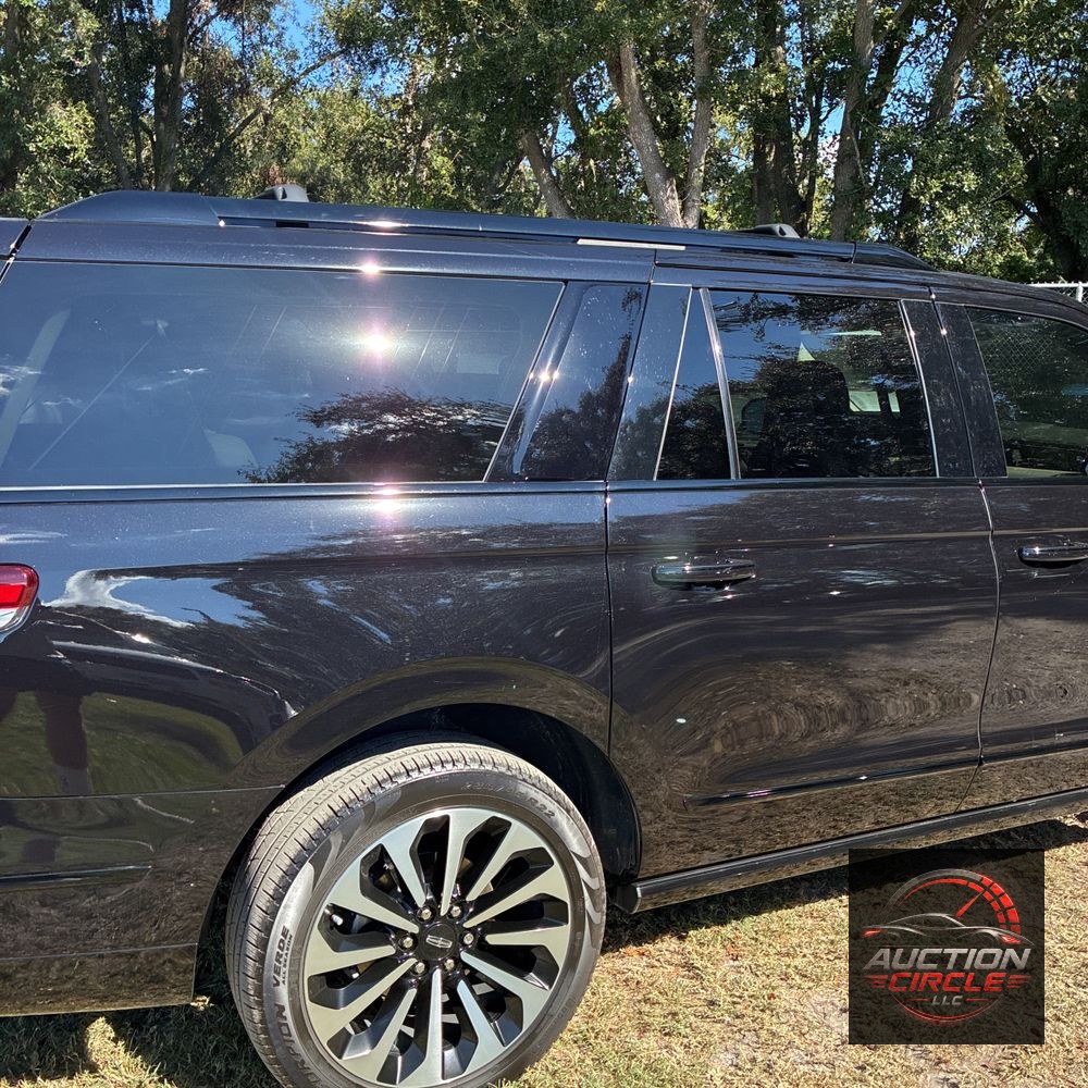 2022 Lincoln Navigator L Reserve