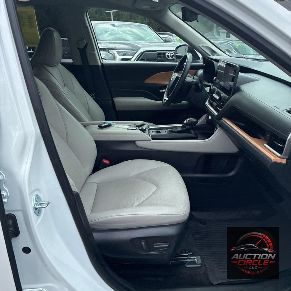 2024 Toyota Grand Highlander Platinum