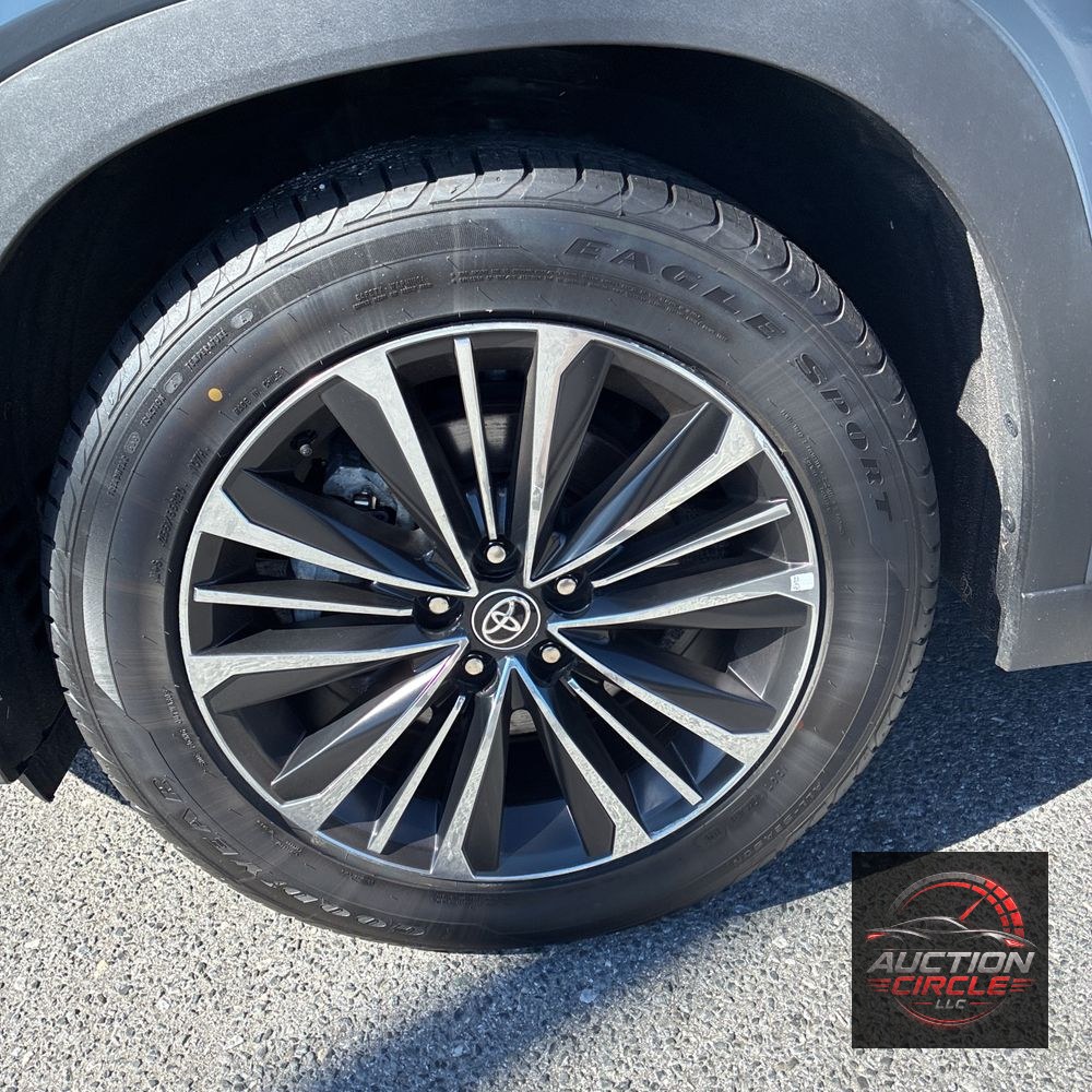 2024 Toyota Grand Highlander Hybrid MAX Platinum