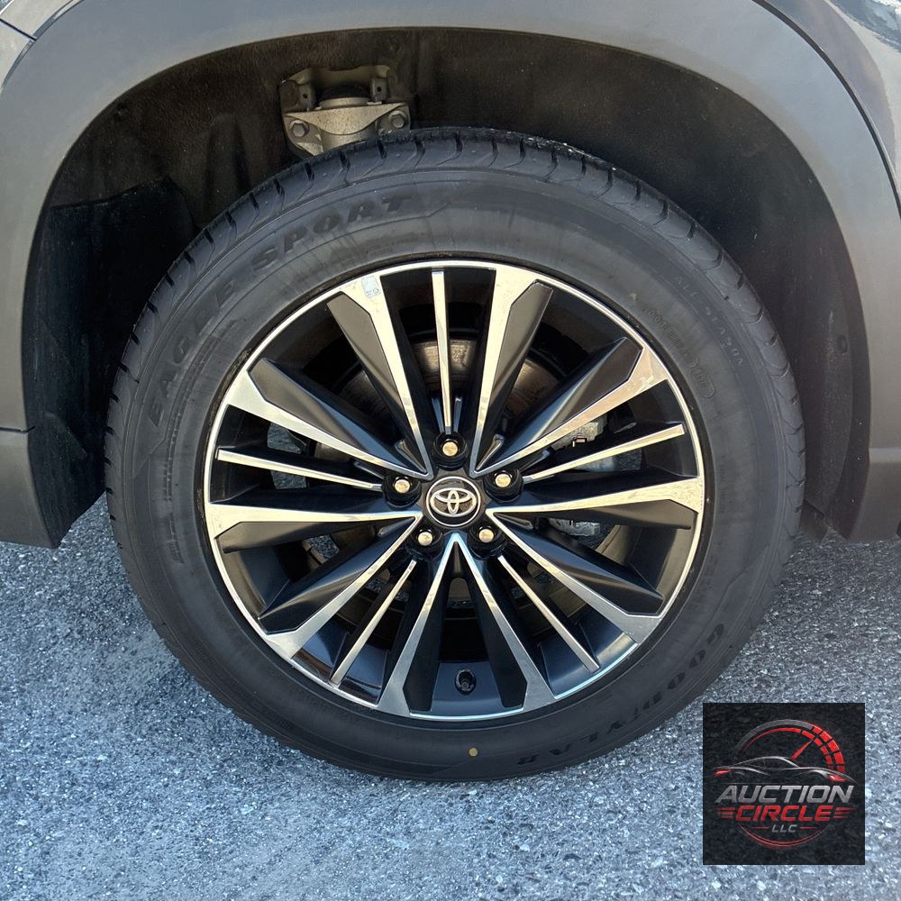 2024 Toyota Grand Highlander Hybrid MAX Platinum