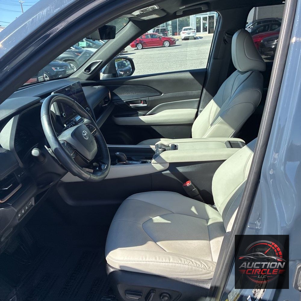 2024 Toyota Grand Highlander Hybrid MAX Platinum
