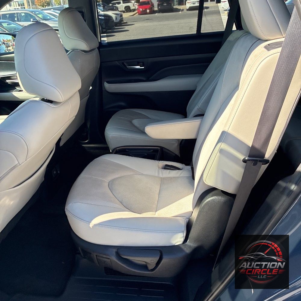 2024 Toyota Grand Highlander Hybrid MAX Platinum
