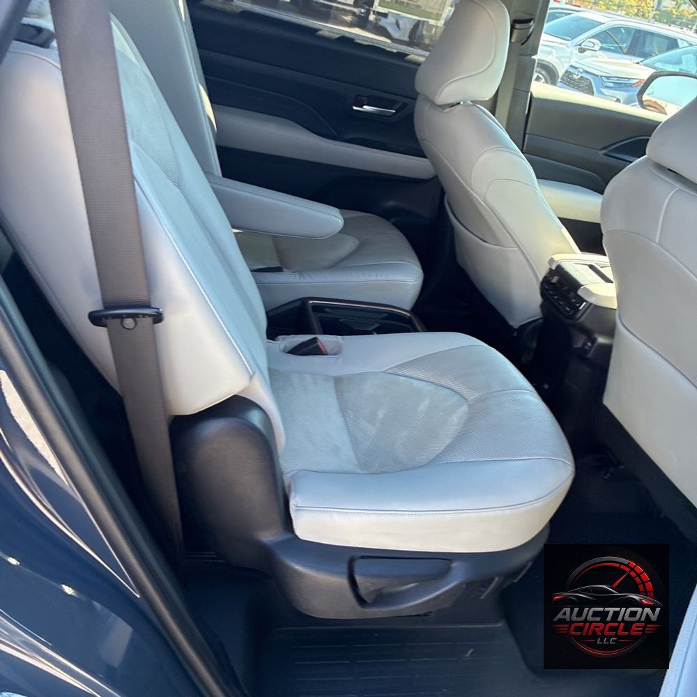 2024 Toyota Grand Highlander Hybrid MAX Platinum