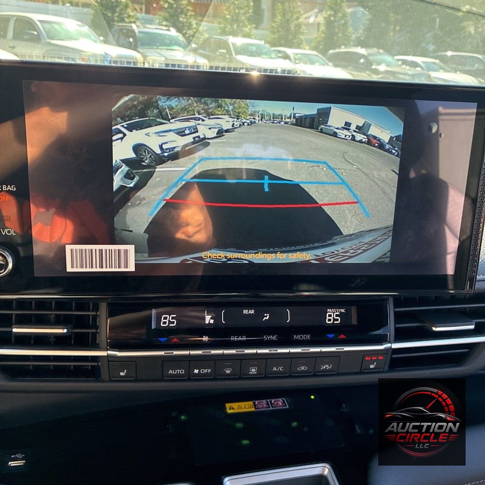 2025 Toyota Sienna Woodland Edition
