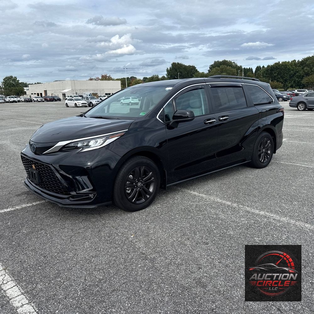 2024 Toyota Sienna XSE 7-Passenger