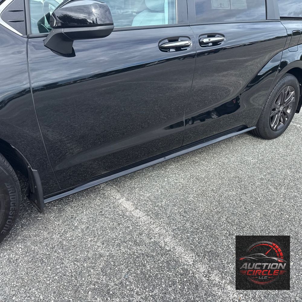 2024 Toyota Sienna XSE 7-Passenger