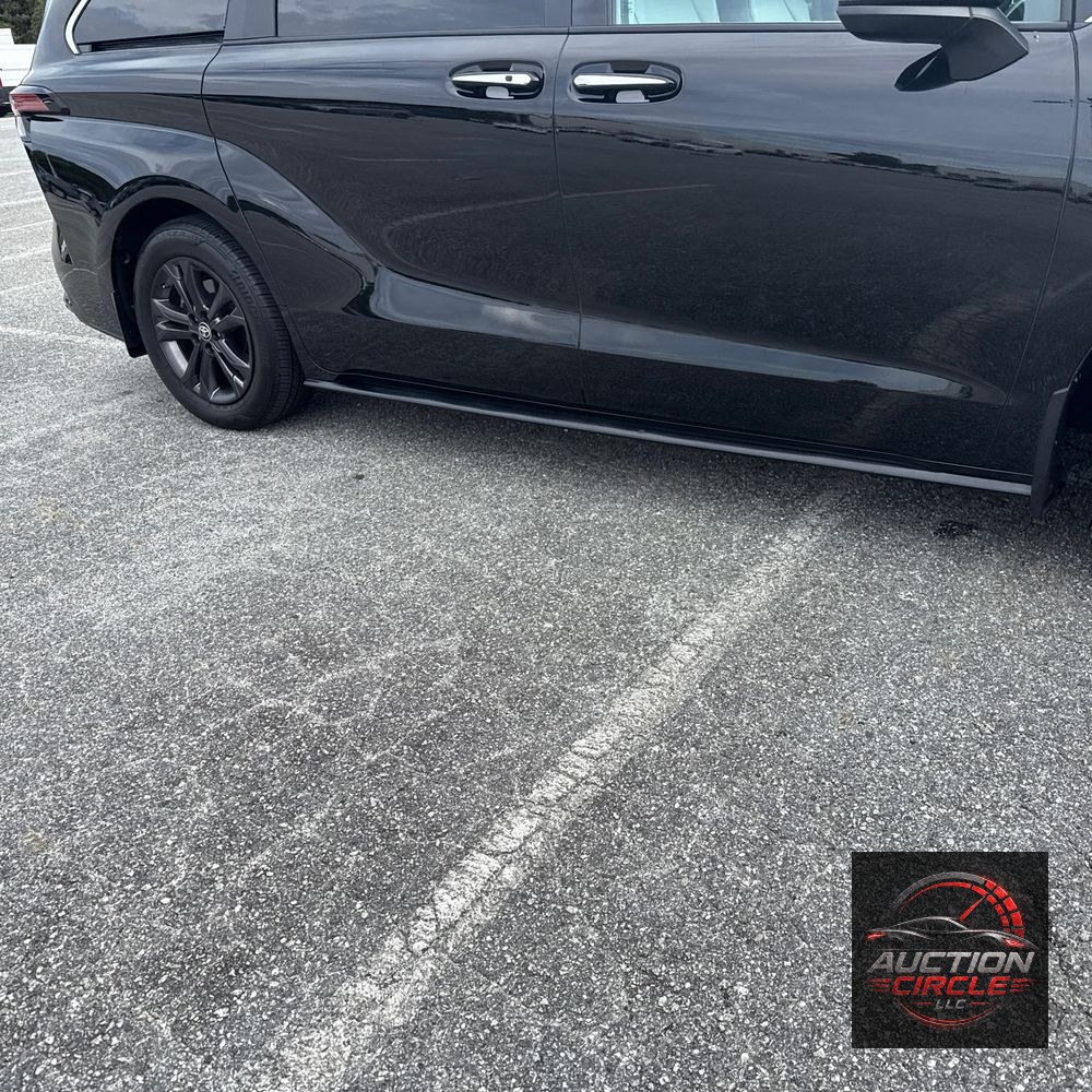 2024 Toyota Sienna XSE 7-Passenger
