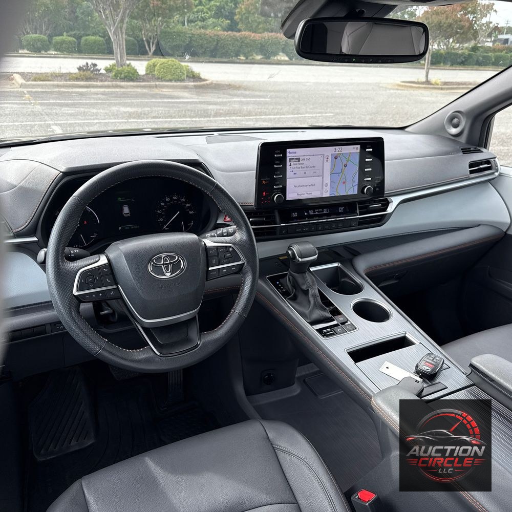 2024 Toyota Sienna XSE 7-Passenger