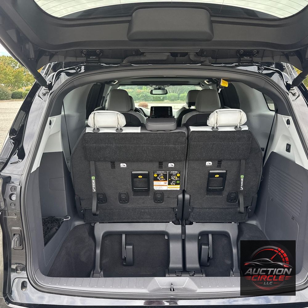 2024 Toyota Sienna XSE 7-Passenger