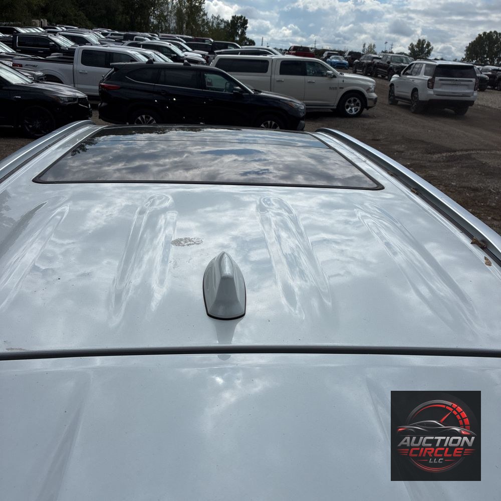 2023 Toyota Highlander Hybrid Platinum